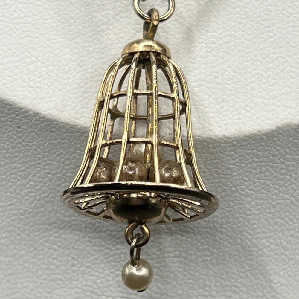 Vintage Caged Faux Pearl necklace - Picture 2 of 3